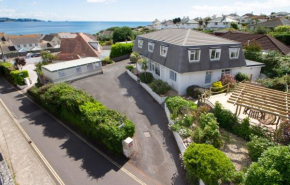 Three Beaches Holiday Apartments - close to Goodrington beach in Paignton